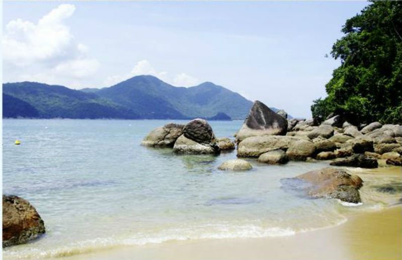 Playa de Brasil - Praia vermelha do sul Ubatuba